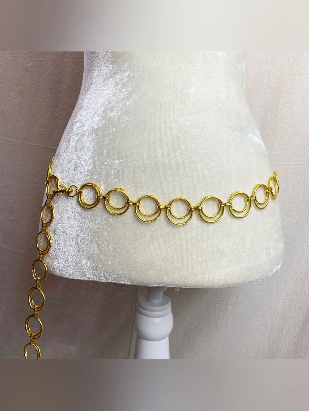 Gold Circle-Link Chain Belt